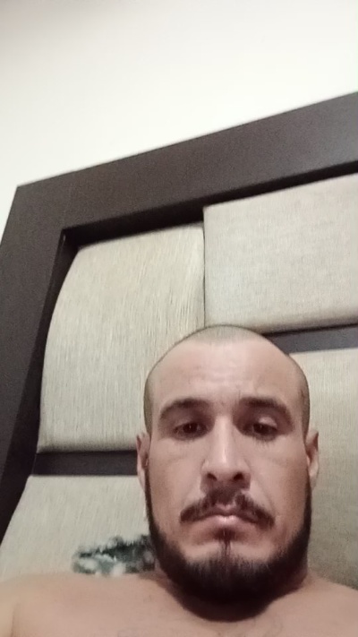 Chakorta30 live cam on Cam4
