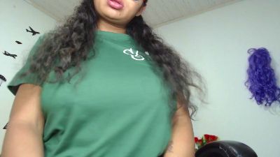 Chalohottt live cam on Cam4