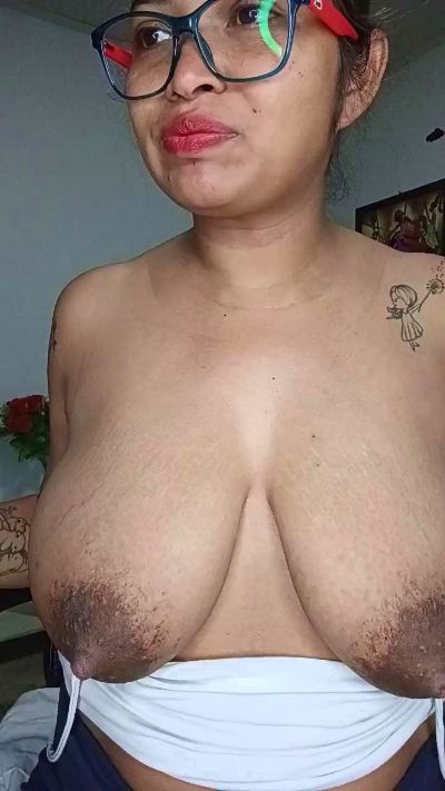 Chalohottt live cam on Cam4