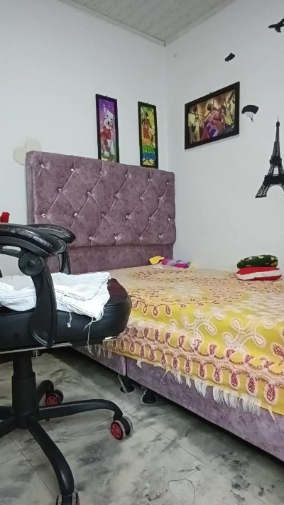 Chalohottt live cam on Cam4