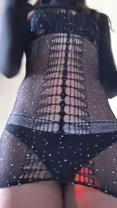 ChanelBlack live cam on Cam4
