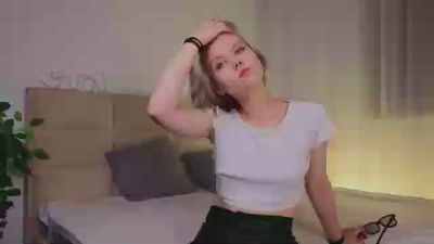 ChanelPander live cam on Cam4