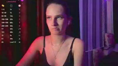 ChanelleHosein live cam on Cam4