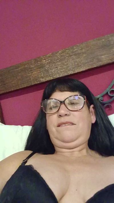 Chani1977 live cam on Cam4