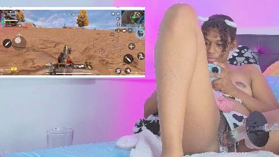 Channelcox18 live cam on Cam4