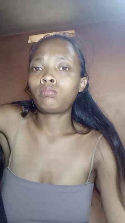 Chanttyh live cam on Cam4