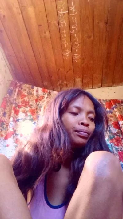 Chanttyh live cam on Cam4