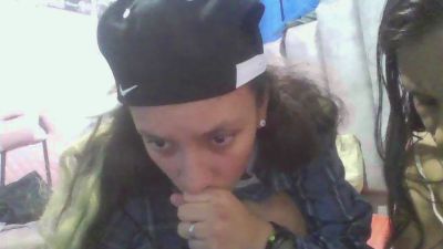 Charis_21 live cam on Cam4