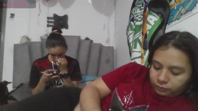 Charis_21 live cam on Cam4
