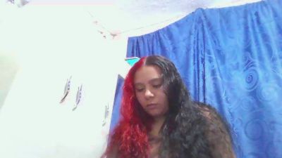 Charis_21 live cam on Cam4
