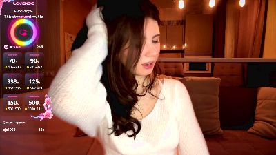 CharlaZapato live cam on Cam4