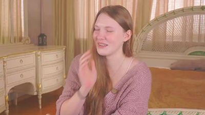 CharlineScaffe live cam on Cam4