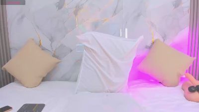 Charlize_anisto live cam on Cam4