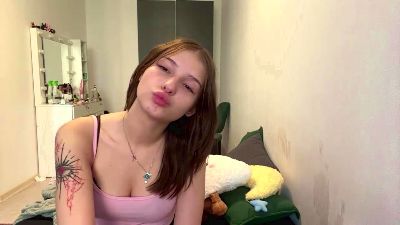 CharlottCuti live cam on Cam4