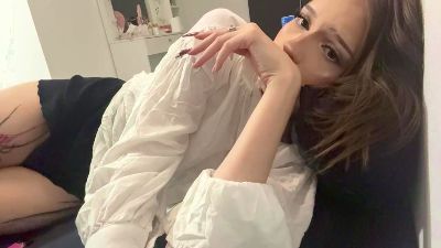 CharlottCuti live cam on Cam4