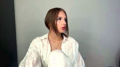 CharlottCuti live cam on Cam4