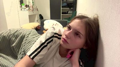 CharlottCuti live cam on Cam4