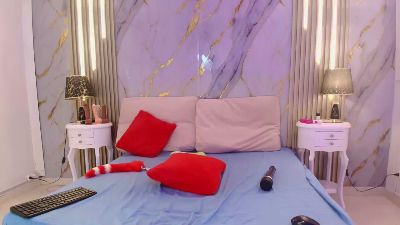 CharlotteGreey live cam on Cam4