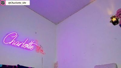 Charlotte_69r live cam on Cam4