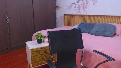 CharlottheEvans live cam on Cam4