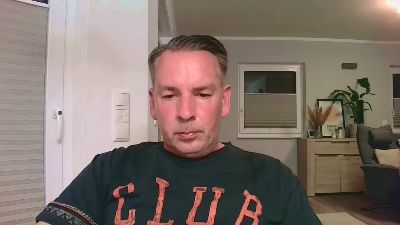 Charly_44444 live cam on Cam4