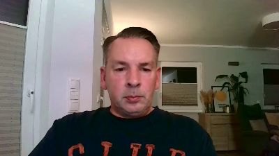Charly_44444 live cam on Cam4