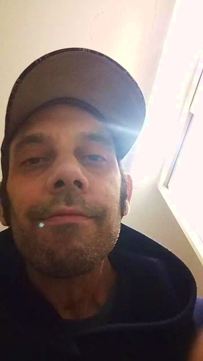 Charlybrown44 live cam on Cam4