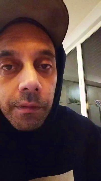 Charlybrown44 live cam on Cam4