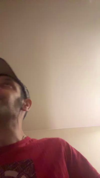 Charlybrown44 live cam on Cam4