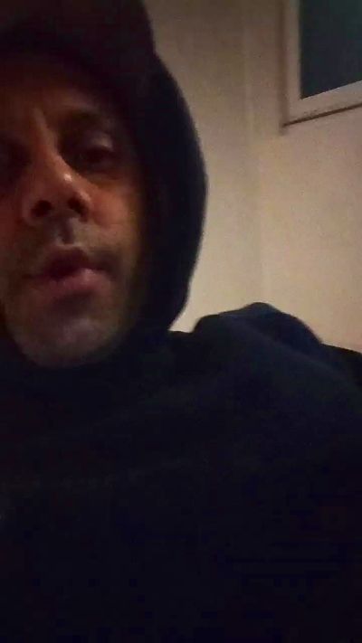 Charlybrown44 live cam on Cam4