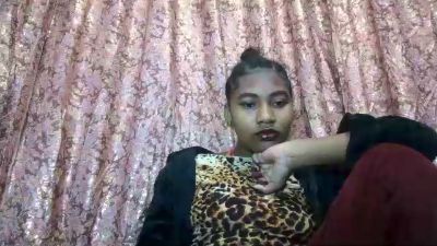Charmeliesexy live cam on Cam4