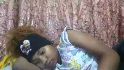 Charmeliesexy live cam on Cam4