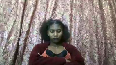 Charmeliesexy live cam on Cam4