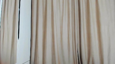CharmingVixeny live cam on Cam4