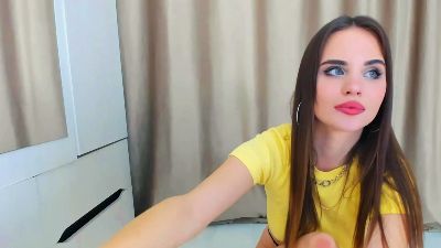 CharmingVixeny live cam on Cam4