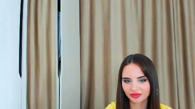 CharmingVixeny live cam on Cam4