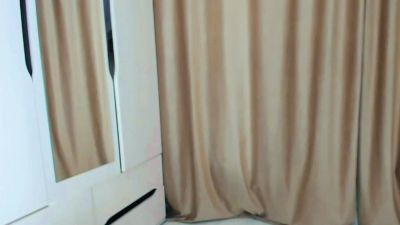 CharmingVixeny live cam on Cam4