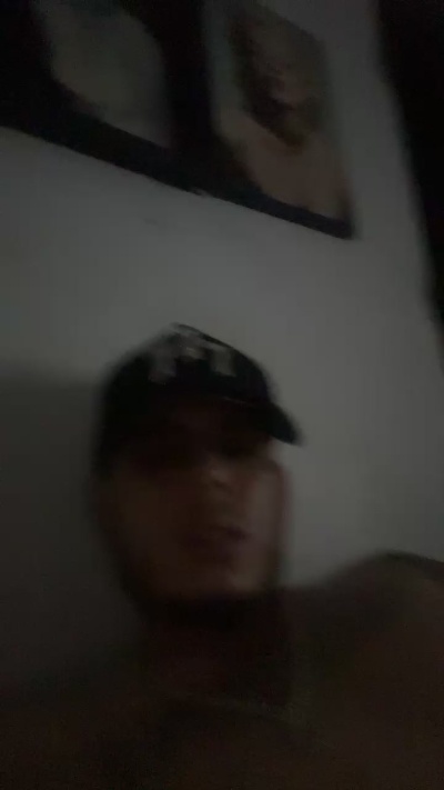 Charro1_q live cam on Cam4