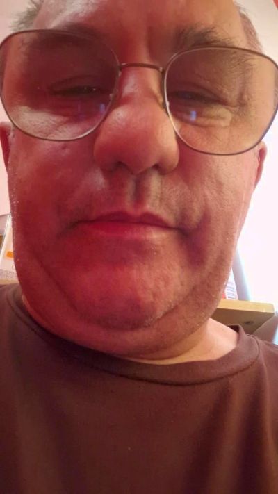 Chaud209 live cam on Cam4