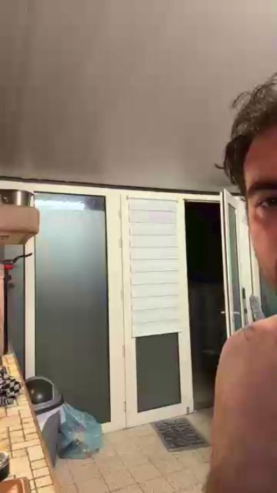 Chaud5738 live cam on Cam4