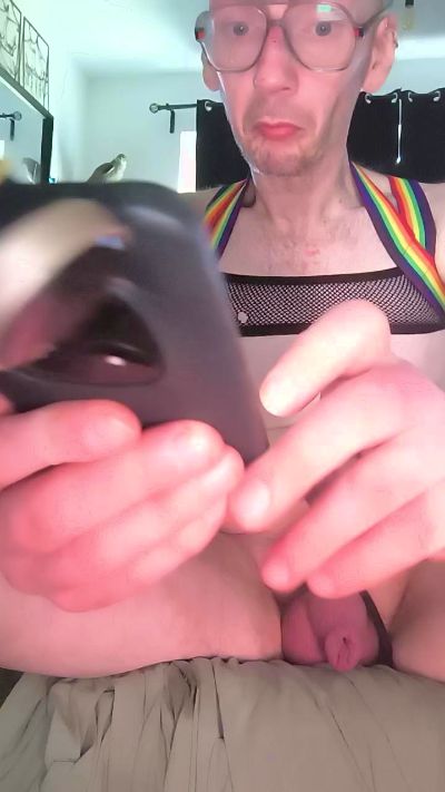 Chaudkoala live cam on Cam4