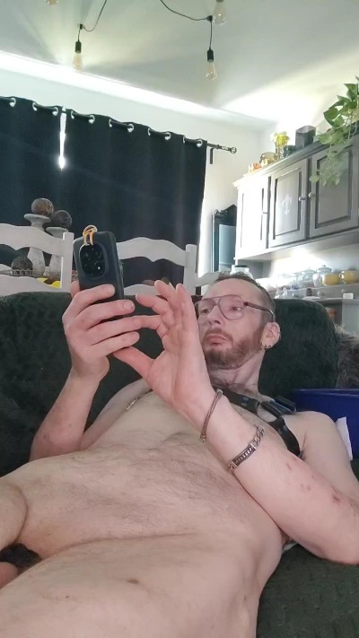 Chaudkoala live cam on Cam4