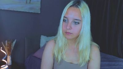 ChayaHaris live cam on Cam4