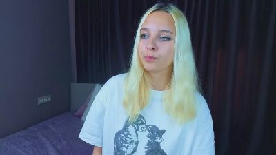 ChayaHaris live cam on Cam4
