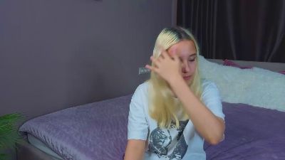 ChayaHaris live cam on Cam4