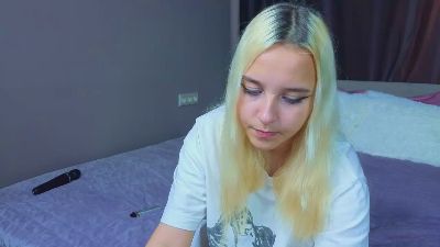 ChayaHaris live cam on Cam4