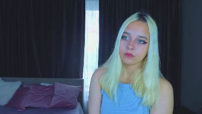 ChayaHaris live cam on Cam4