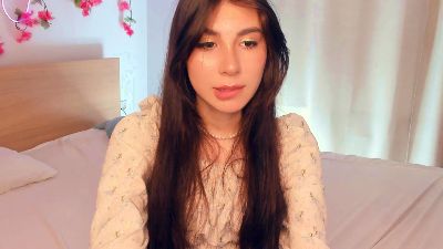 ChayaVillaneuva live cam on Cam4