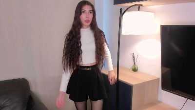 ChayaVillaneuva live cam on Cam4