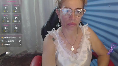 Chayla_Ruiz live cam on Cam4